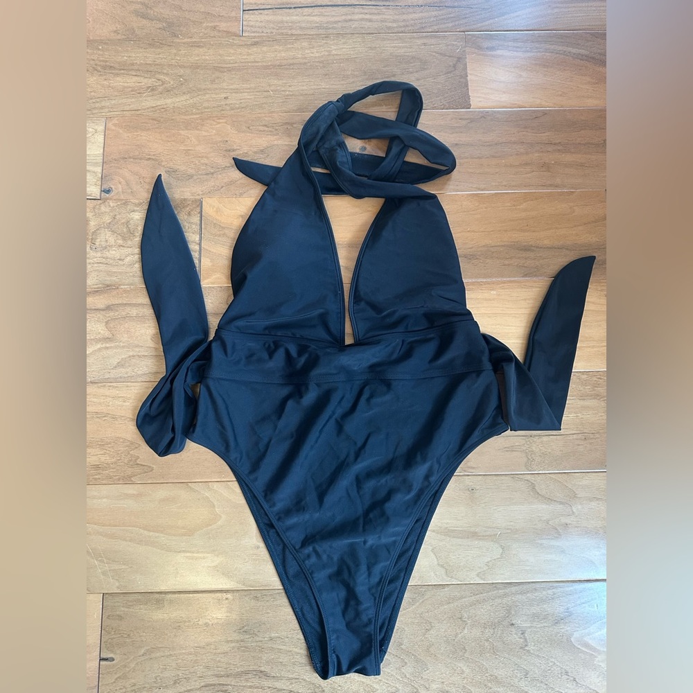 Abercrombie & Fitch Black Halter Swimsuit